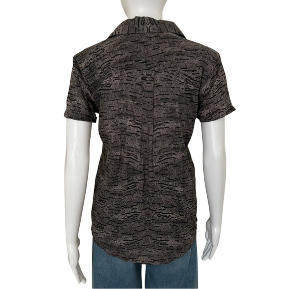 RVCA Button Front Black Deep Purple Short Sleeve top shirt small - Picture 2 of 9